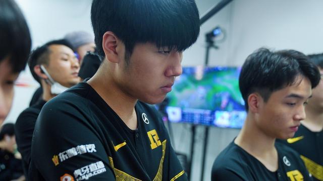 提醒他们在 提醒他们在