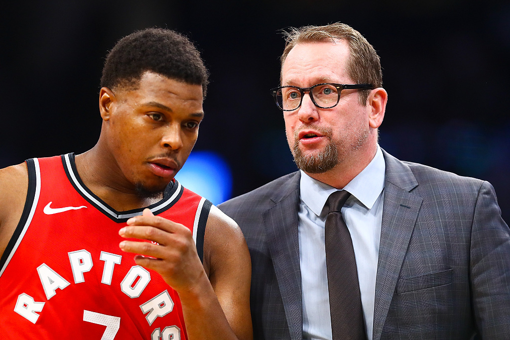 的动作上 的动作上