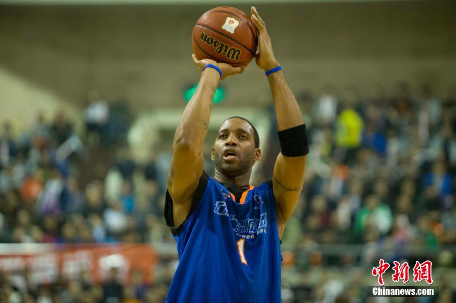 李嗣镕保持 李嗣镕保持