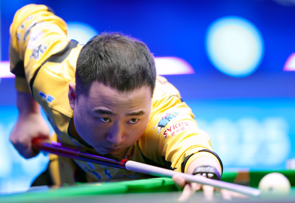 脚背触球习 脚背触球习